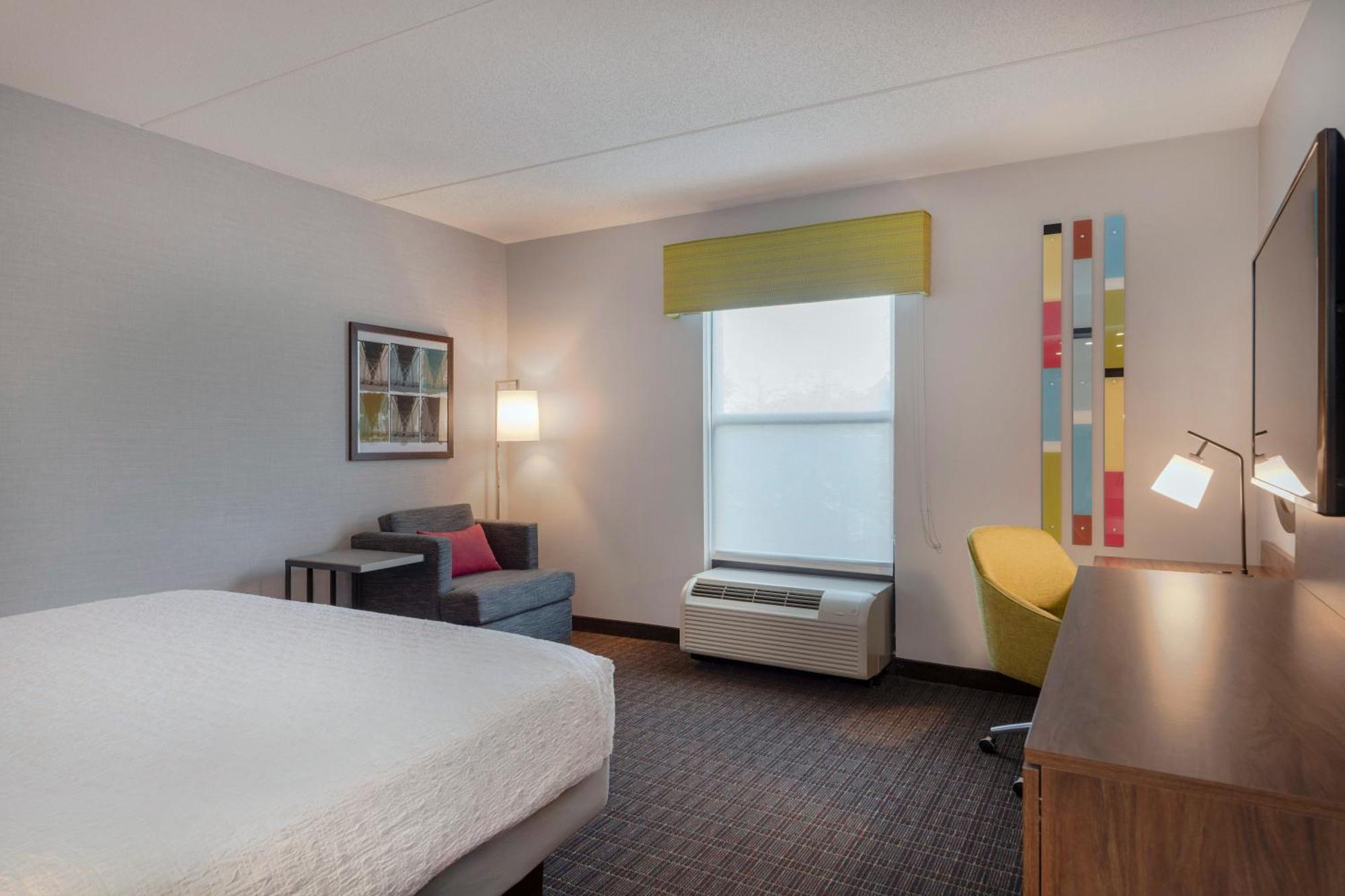 Hampton & 3* Burlington