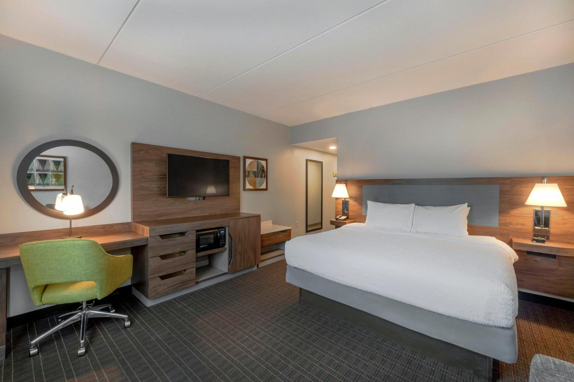 Hotel Hampton &