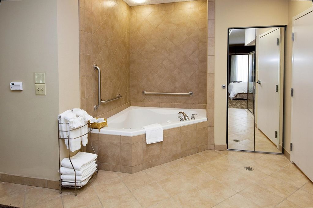 Hampton & 3* Burlington