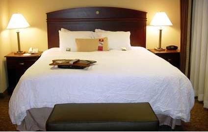 Hampton & Hotel